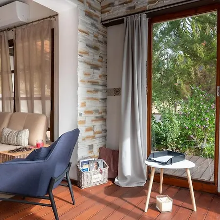 Althea, Pool, Mountain Views, Bbq ,patio In Laneia