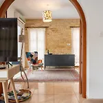 Villa Althea, Pool, Mountain Views, Bbq ,patio In Laneia