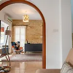 Villa Althea, Pool, Mountain Views, Bbq ,patio In Laneia Lania