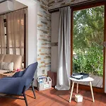 Althea, Pool, Mountain Views, Bbq ,patio In Laneia