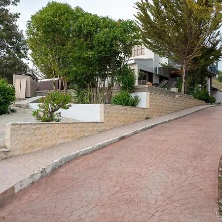 Althea, Pool, Mountain Views, Bbq ,patio In Laneia * Lania