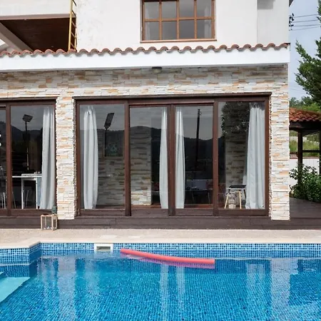 Peaceful 3br Mountain Villa, Private Pool, Bbq, Nature Escape In Laneia Lania