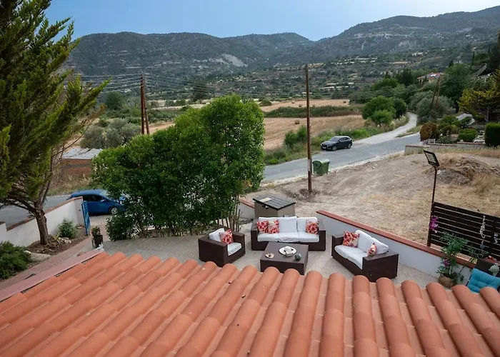 Althea, Pool, Mountain Views, Bbq ,patio In Laneia Villa