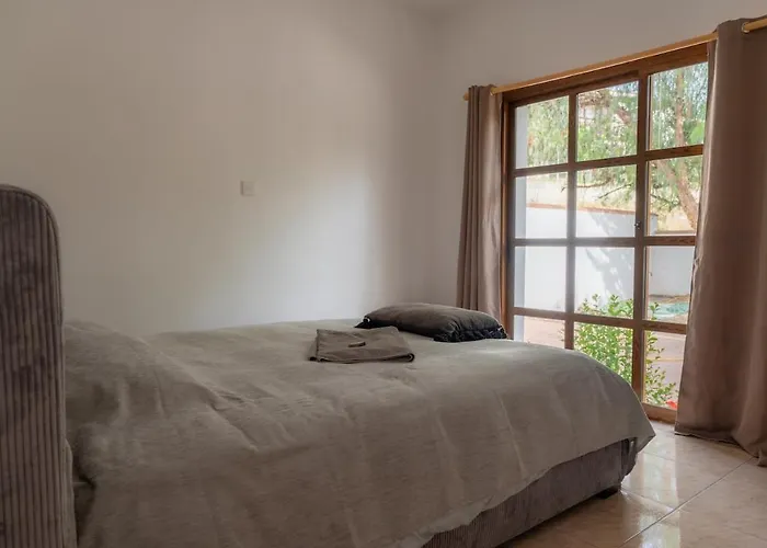 Villa Althea, Pool, Mountain Views, Bbq ,patio In Laneia Lania