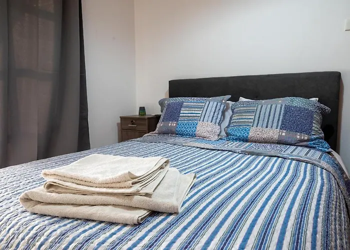 Althea, Pool, Mountain Views, Bbq ,patio In Laneia Villa *