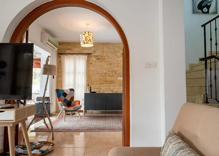 Villa Althea, Pool, Mountain Views, Bbq ,patio In Laneia Lania