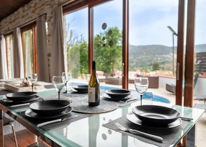 Althea, Pool, Mountain Views, Bbq ,patio In Laneia ヴィラ *