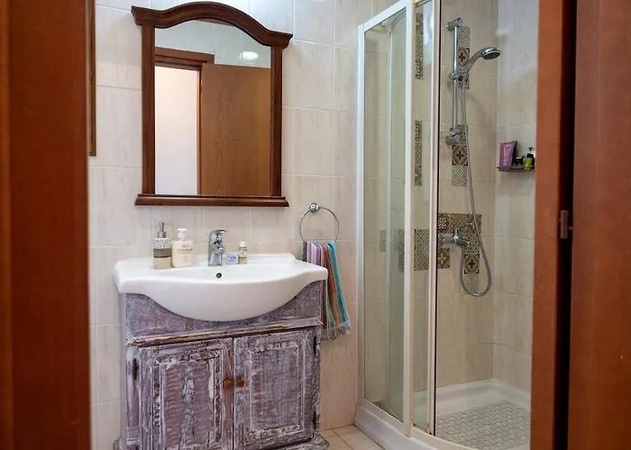 Althea, Pool, Mountain Views, Bbq ,patio In Laneia *