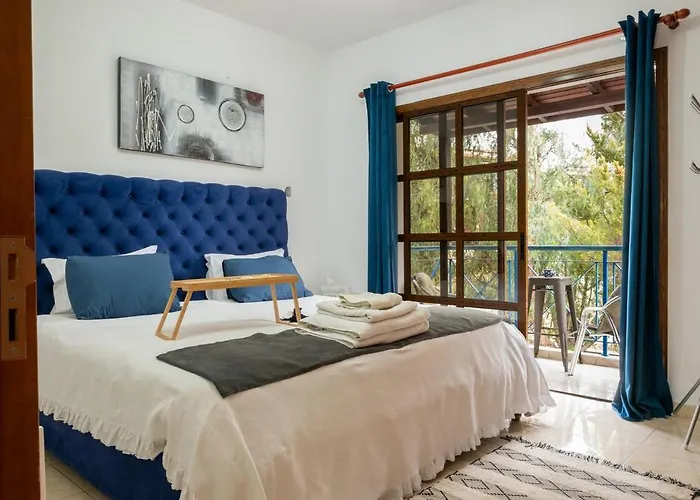 Althea, Pool, Mountain Views, Bbq ,patio In Laneia *